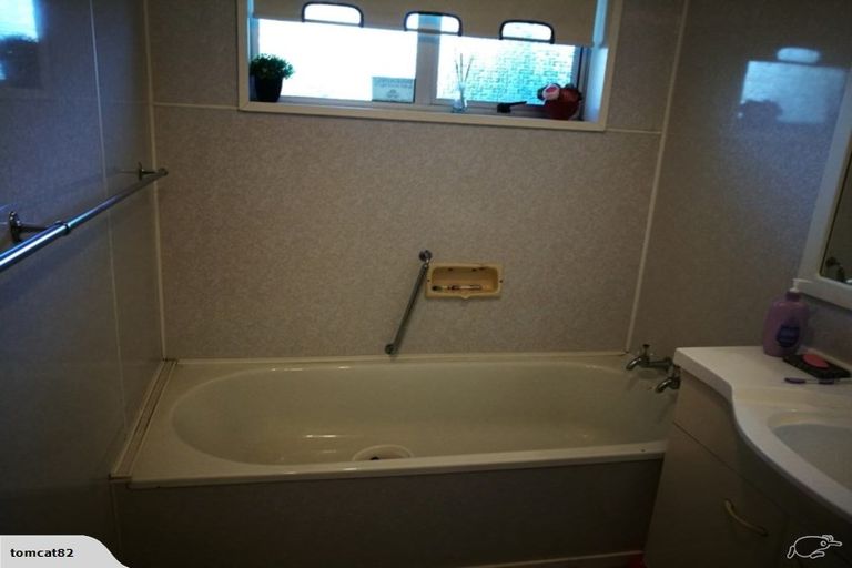 Photo of property in 2 Parr Place, Ilam, Christchurch, 8041