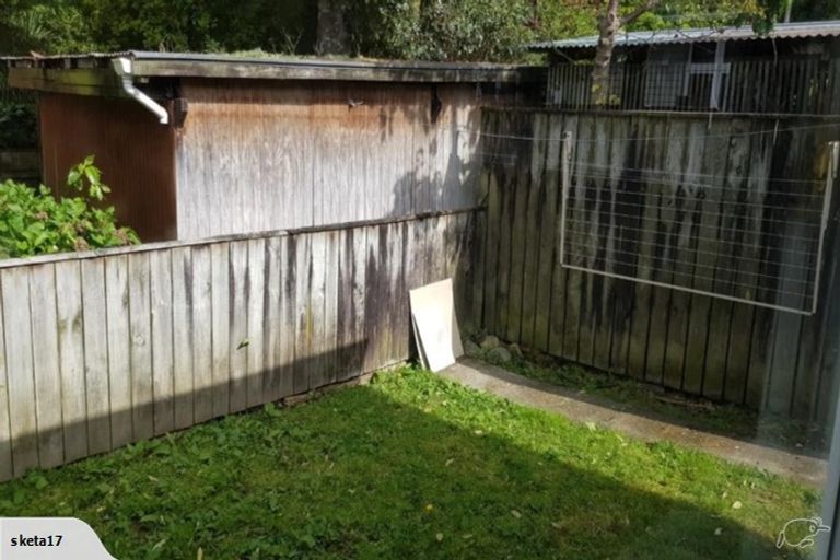 Photo of property in 30a Benge Crescent, Clouston Park, Upper Hutt, 5018