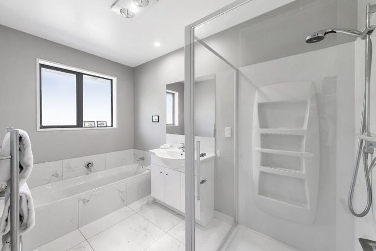 Photo of property in 17 Bridge Street, Southbridge, 7602