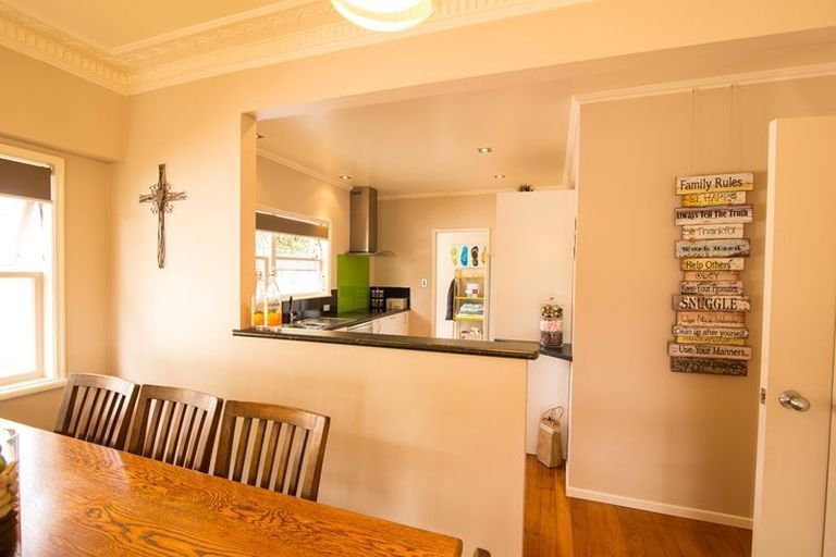 Photo of property in 4 Tomo Street, New Lynn, Auckland, 0600