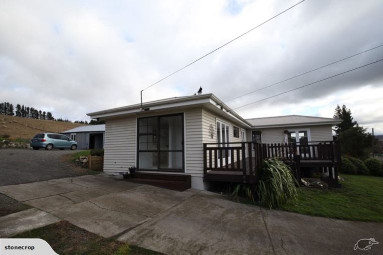 Photo of property in 19 Oxford Street, Waikari, 7420