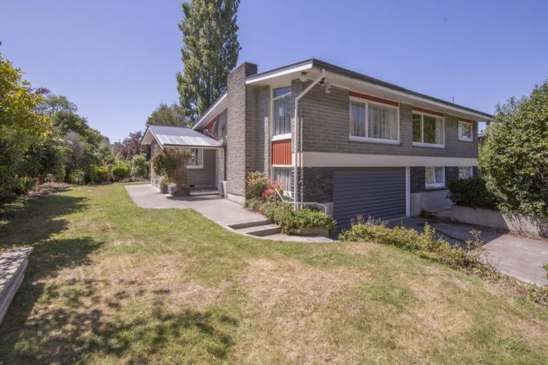 Photo of property in 4 Tuirau Place, Ilam, Christchurch, 8041