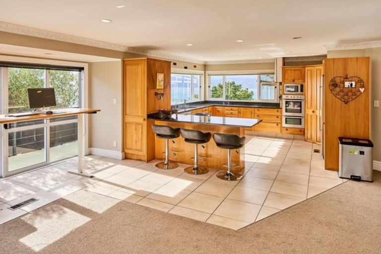 Photo of property in 7 Stormanstown Way, Seatoun, Wellington, 6022