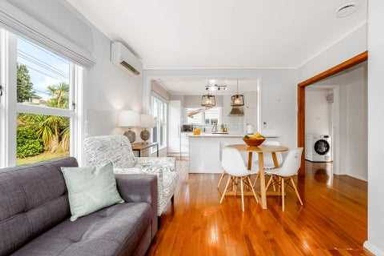Photo of property in 61 Dimock Street, Titahi Bay, Porirua, 5022