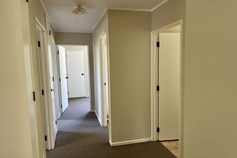 Photo of property in 29a Carillon Place, Massey, Auckland, 0614