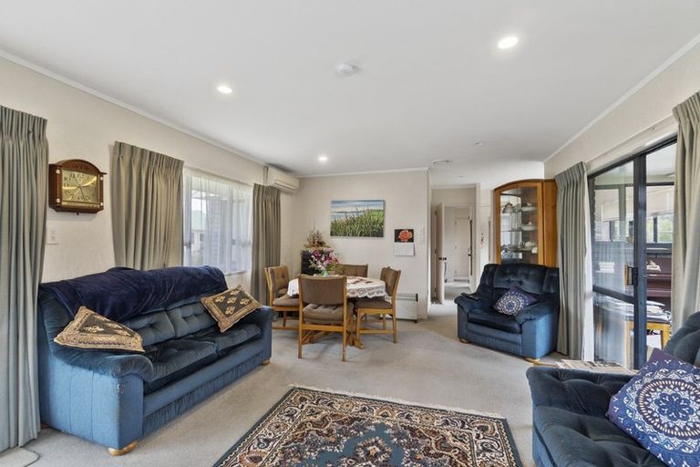Photo of property in 14b Kingfisher Way, Te Kowhai, Hamilton, 3288
