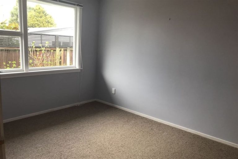 Photo of property in 1/40a Brookside Terrace, Bryndwr, Christchurch, 8053