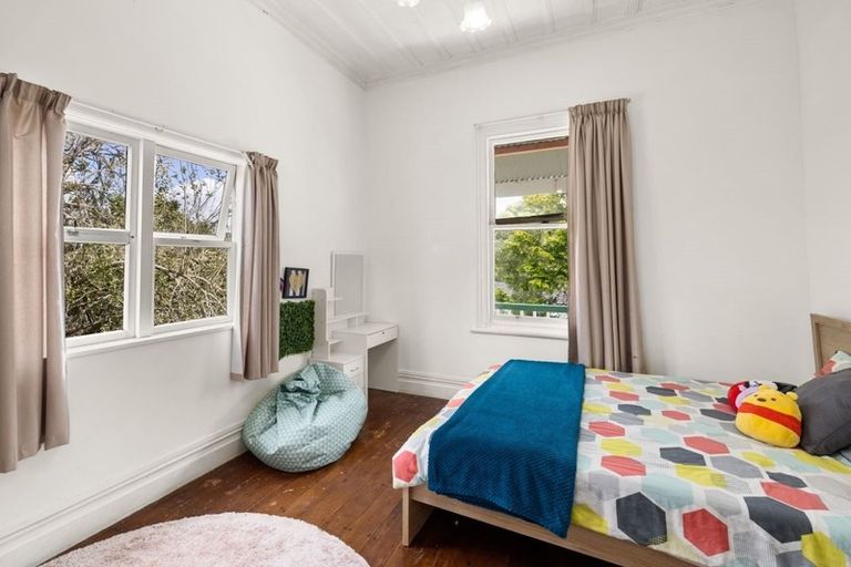 Photo of property in 25 Derrick Road, Kawakawa, 0210