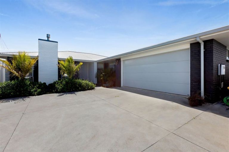 Photo of property in 22 Wills Road, Bell Block, New Plymouth, 4312