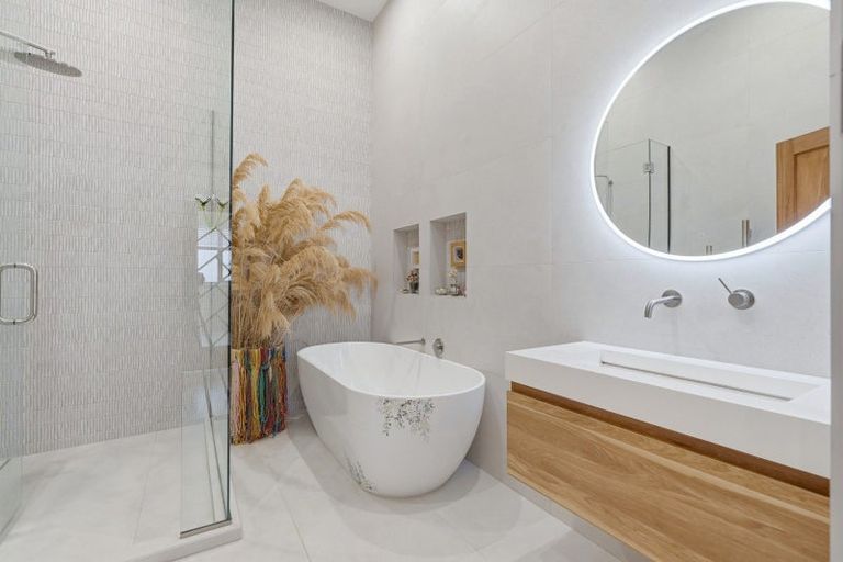 Photo of property in 24 Lees Street, Dunedin Central, Dunedin, 9016