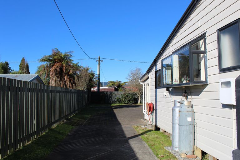 Photo of property in 8 Rangatira Drive, Mangakino, 3421