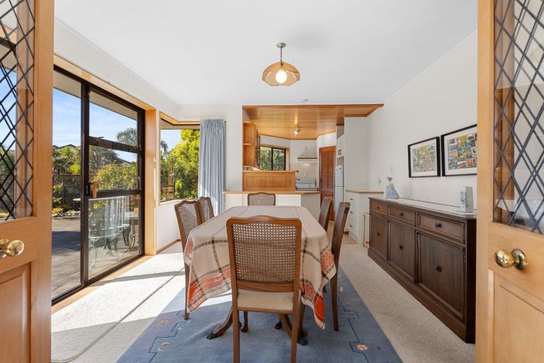 Photo of property in 21b Settlers Grove, Orewa, 0931