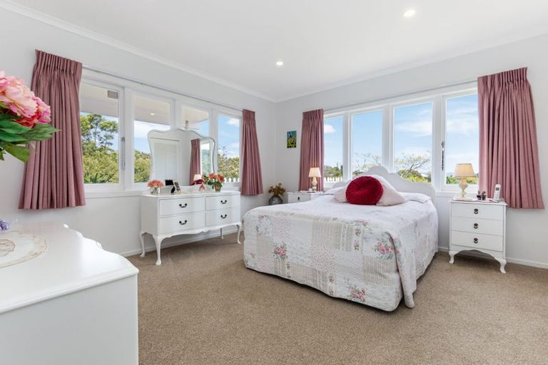 Photo of property in 105 Glendhu Road, Bayview, Auckland, 0629