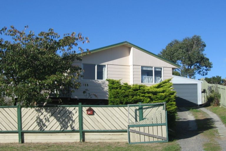 Photo of property in 64 Campbell Avenue, Paraparaumu, 5032