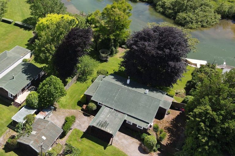 Photo of property in 40 Takinga Street, Mourea, Rotorua, 3074