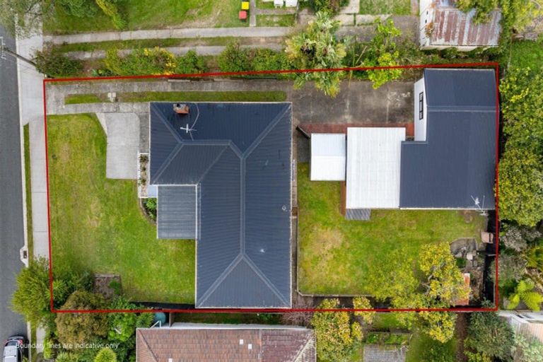 Photo of property in 39 Sherwood Avenue, Te Atatu South, Auckland, 0610