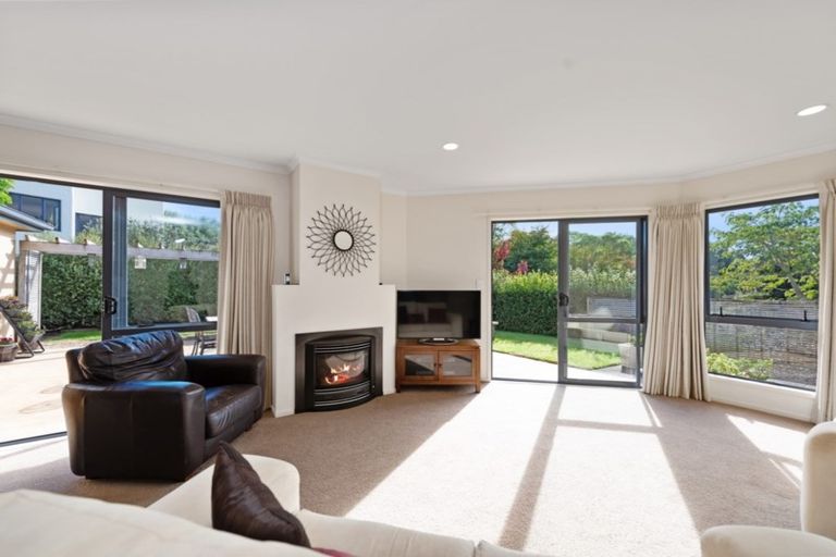 Photo of property in 25 Waipuna Grove, Welcome Bay, Tauranga, 3112