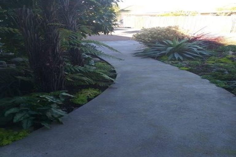 Photo of property in 2/57a Beachville Road, Redcliffs, Christchurch, 8081