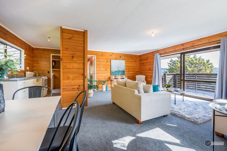 Photo of property in 64 Castlerea Street, Wainuiomata, Lower Hutt, 5014