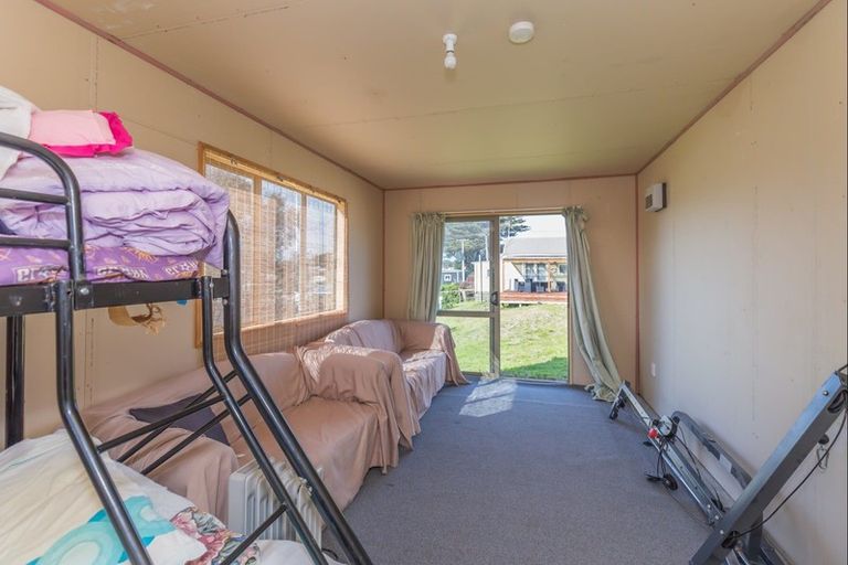 Photo of property in 22 Kauwhata Street, Himatangi Beach, Foxton, 4891