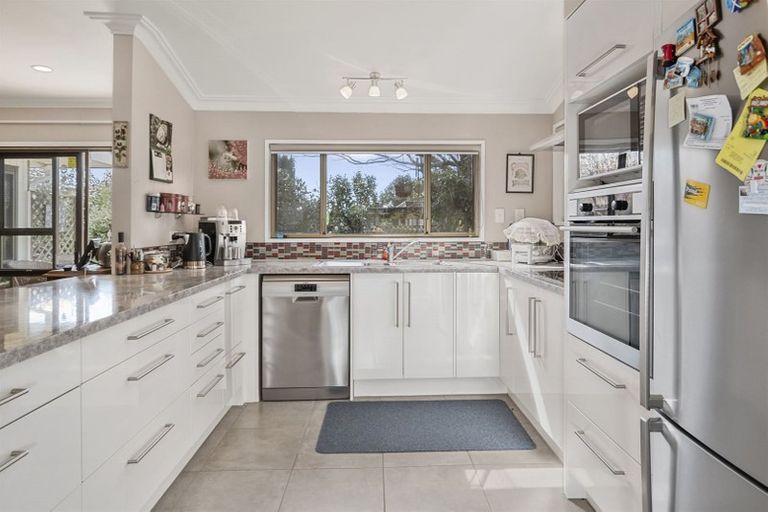 Photo of property in 2 Barnett Place, Te Puke, 3119