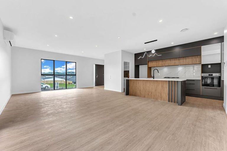 Photo of property in 7 Dolcetto Place, Pokeno, 2402