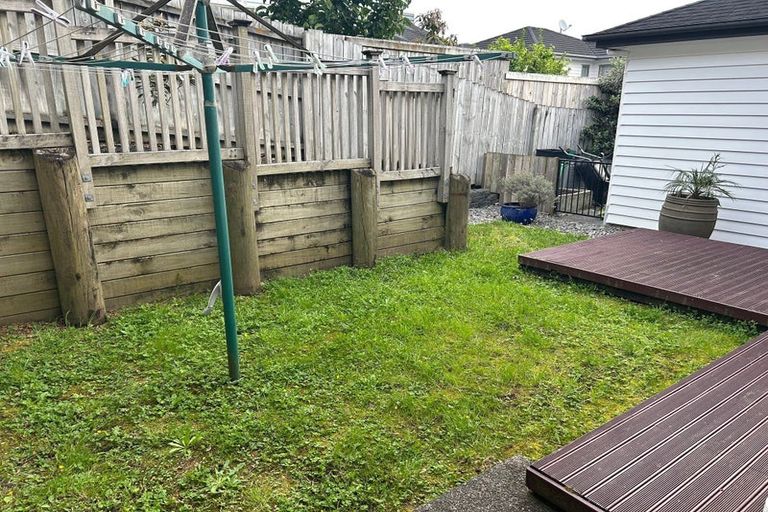 Photo of property in 13 Kilear Close, Pinehill, Auckland, 0632