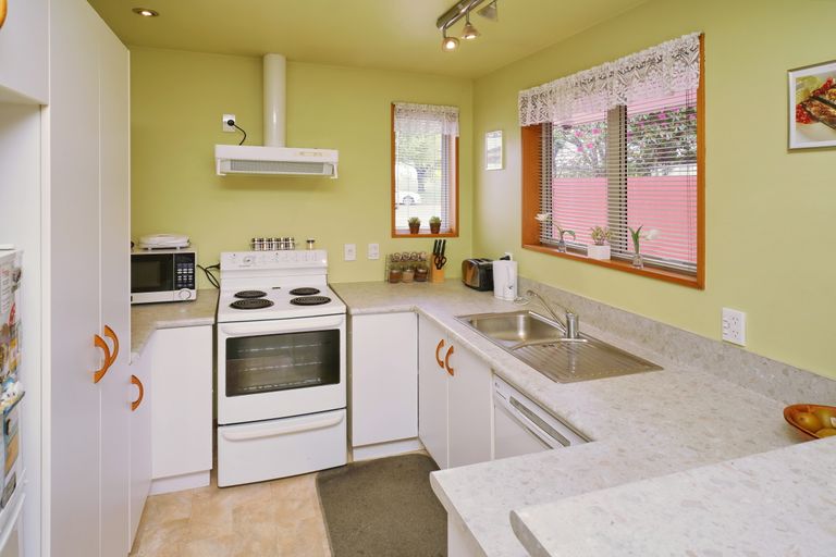 Photo of property in 3 Symes Road, Hornby, Christchurch, 8042