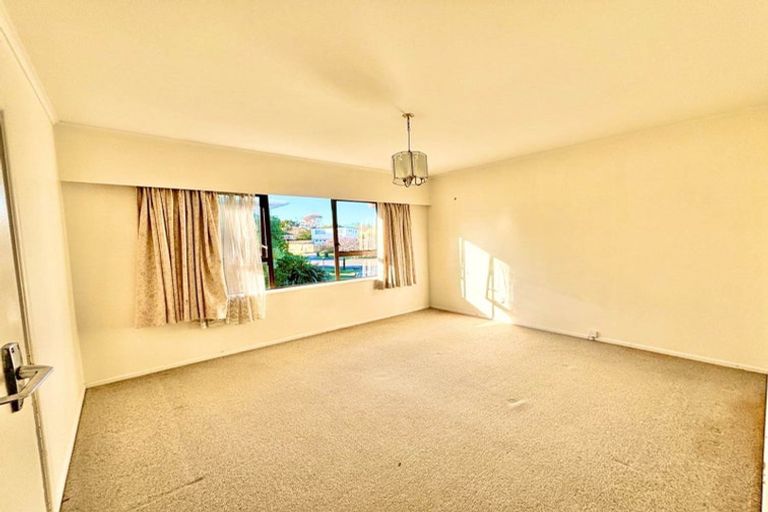 Photo of property in 13 Sorrel Crescent, Bucklands Beach, Auckland, 2012