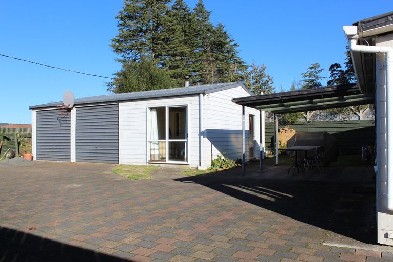 Photo of property in 8 Rangatira Drive, Mangakino, 3421