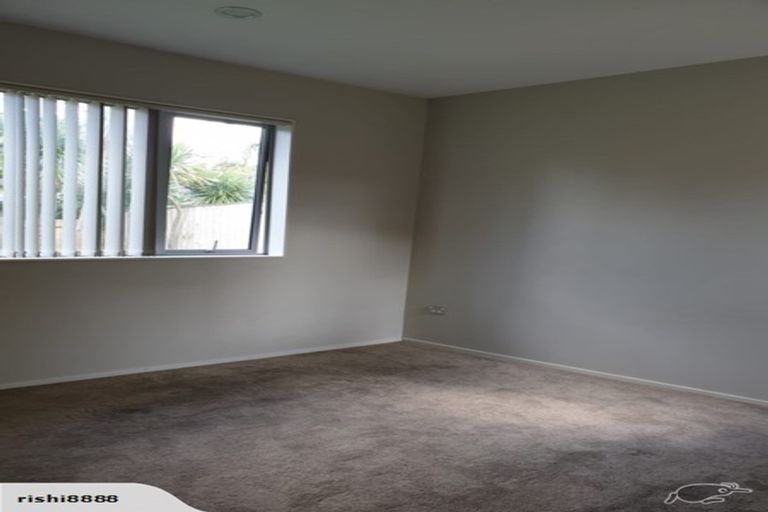 Photo of property in 218b Metcalfe Road, Ranui, Auckland, 0612