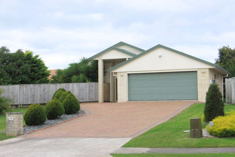 Photo of property in 8 Athenry Place, Dannemora, Auckland, 2016
