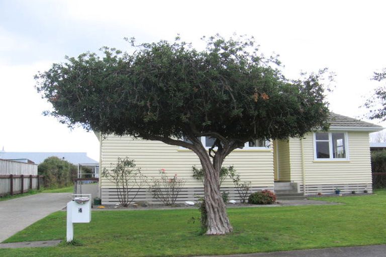 Photo of property in 4 Mccorkindale Street, Feilding, 4702