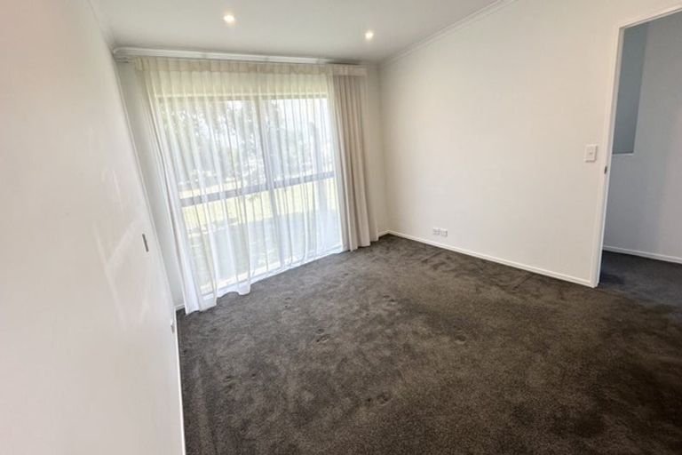 Photo of property in 28 Whenuapai Drive, Whenuapai, Auckland, 0618