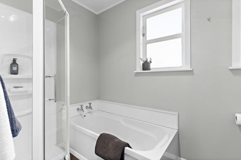 Photo of property in 9 Yule Grove, Greytown, 5712