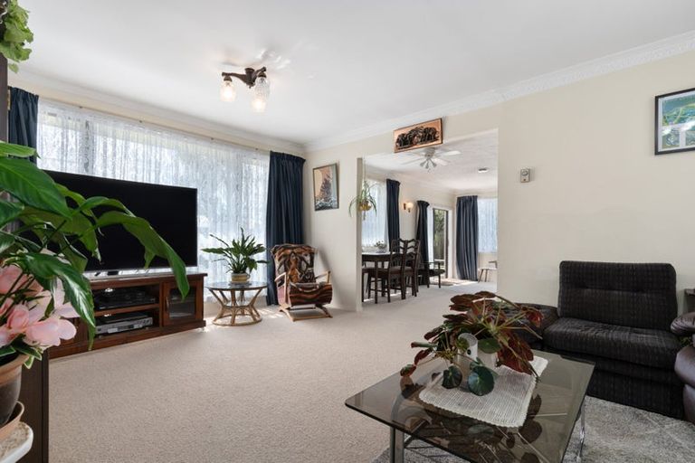 Photo of property in 162 Halswell Junction Road, Halswell, Christchurch, 8025