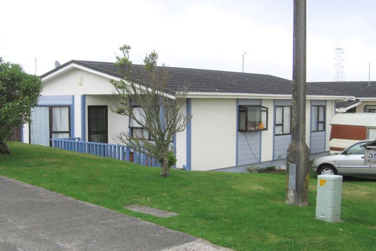 Photo of property in 35 Woodridge Drive, Woodridge, Wellington, 6037