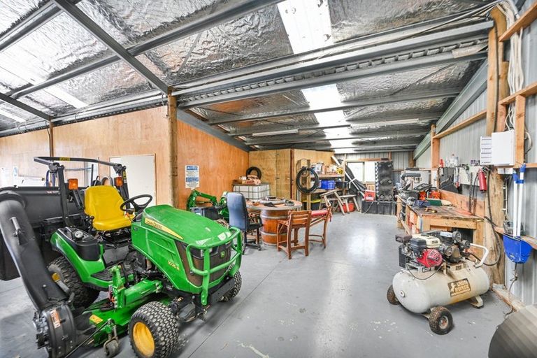 Photo of property in 202 Kempthorne Road, Russell, 0272