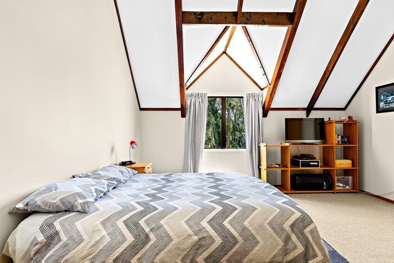 Photo of property in 24 Brick Bay Drive, Sandspit, Warkworth, 0982