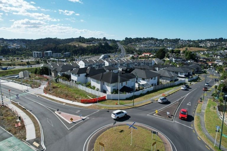 Photo of property in 109 Medallion Drive, Oteha, Auckland, 0632