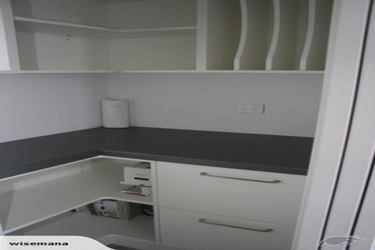 Photo of property in 19 Waitemata Drive, One Tree Point, 0118