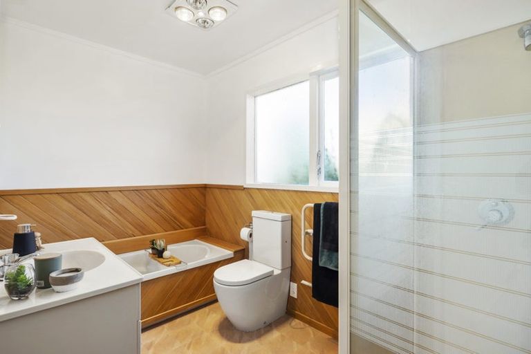 Photo of property in 1 Cranwell Street, Churton Park, Wellington, 6037