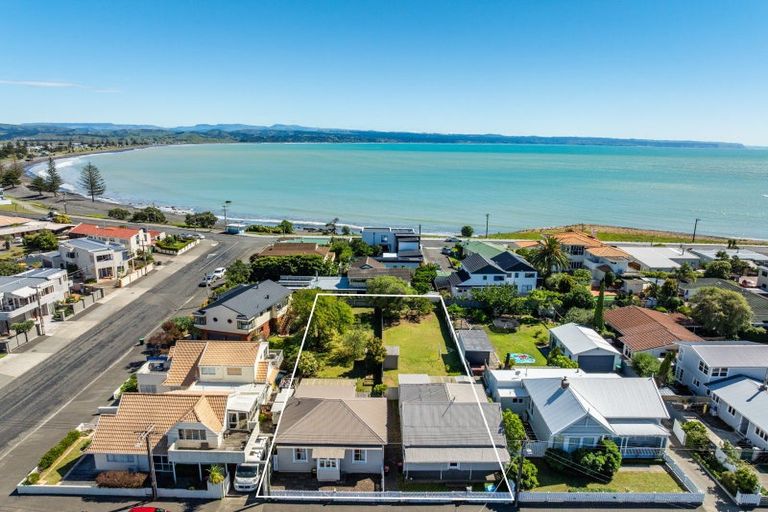 Photo of property in 13-14 Meeanee Quay, Westshore, Napier, 4110