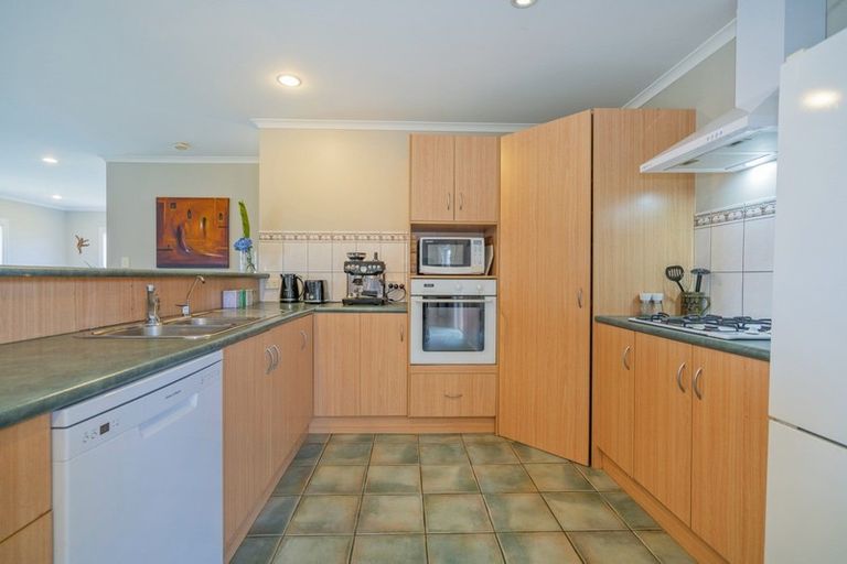 Photo of property in 3 Hawk Hill Crescent, Cooks Beach, Whitianga, 3591