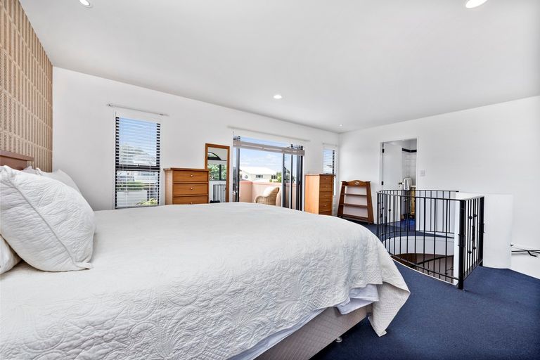 Photo of property in 80 Karewa Parade, Papamoa Beach, Papamoa, 3118