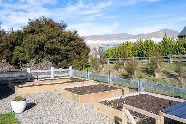 Photo of property in 9 Bull Ridge, Wanaka, 9305