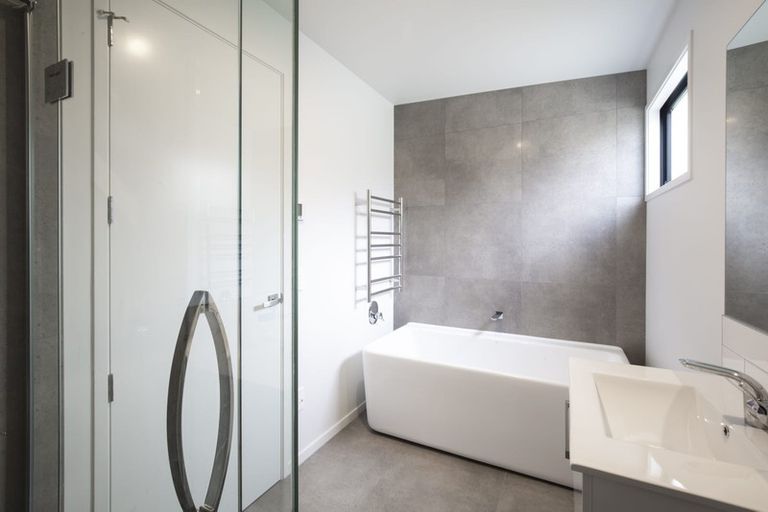 Photo of property in 9 Mcadam Drive, Jacks Point, Queenstown, 9371