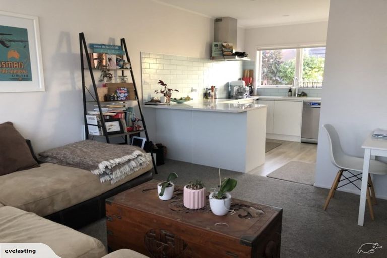 Photo of property in 3/12 Aramoana Avenue, Devonport, Auckland, 0624