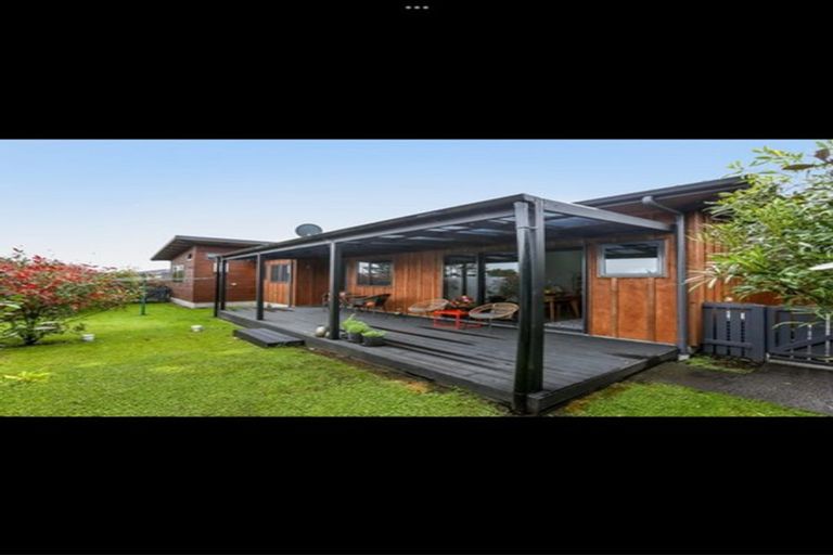 Photo of property in 34 Carthew Street, Okato, 4335