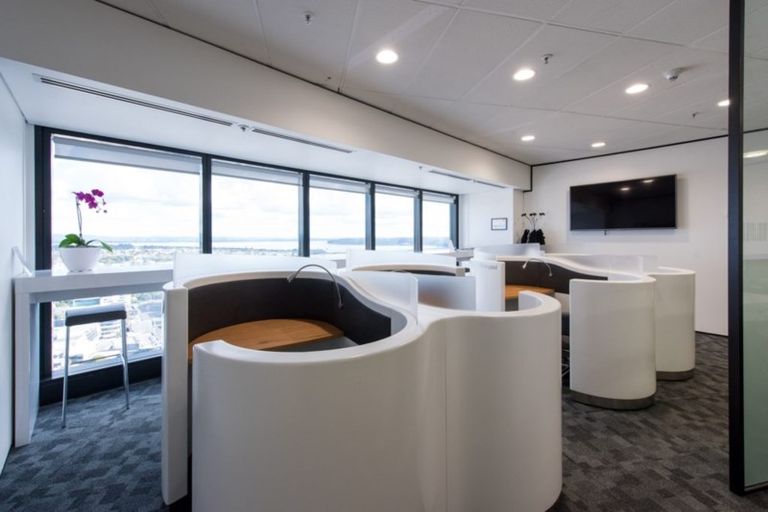 Photo of property in 41 Shortland Street, Wainoni, Christchurch, 8061